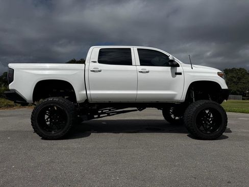 Used 2017 Toyota Tundra SR5 w/ TRD Off Road Package image 6