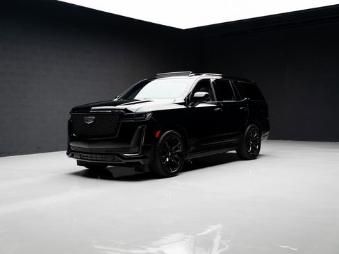 Used 2023 Cadillac Escalade Sport w/ LPO, ONYX Package AWD/4WD image 86