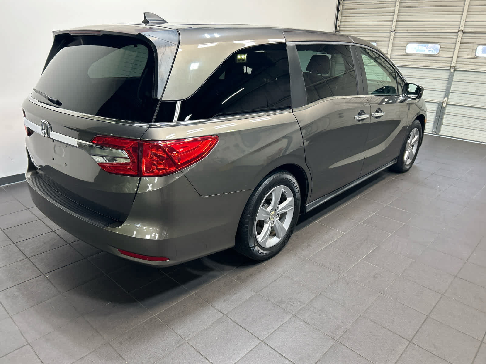 Used 2019 Honda Odyssey EX-L image 3