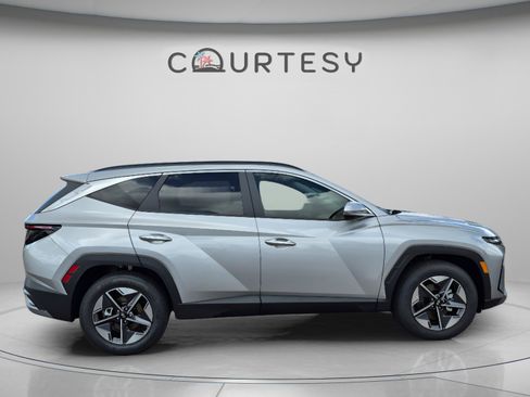 New 2026 Hyundai Tucson SEL FWD image 6