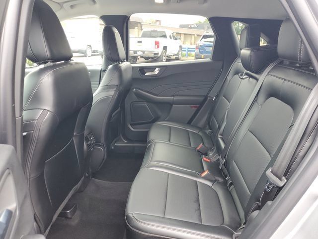 Used 2024 Ford Escape Platinum AWD/4WD image 29
