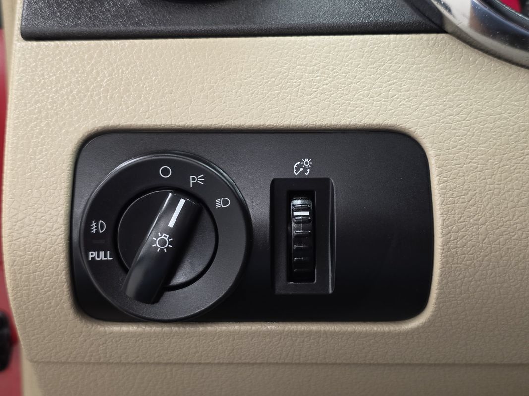 Used 2007 Ford Mustang GT Premium RWD image 47