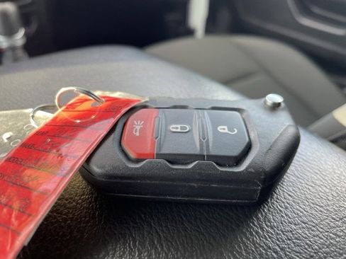 Used 2021 Jeep Wrangler Unlimited Sport S image 24