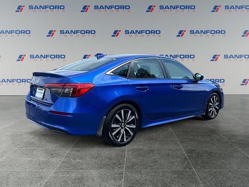 Used 2023 Honda Civic EX image 5