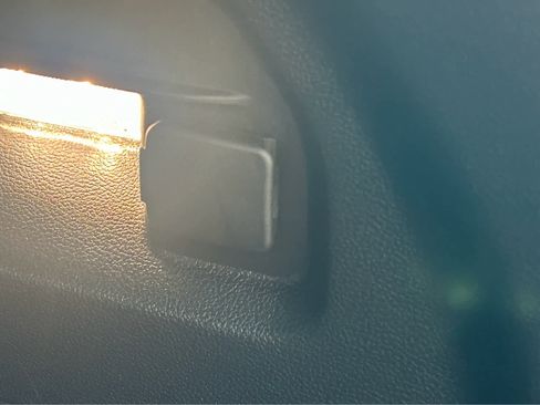 Used 2023 Ford Explorer XLT w/ Equipment Group 202A image 8