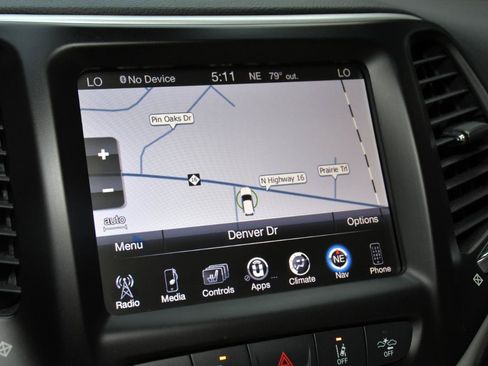 Used 2016 Jeep Cherokee Limited w/ Technology Group AWD/4WD image 45