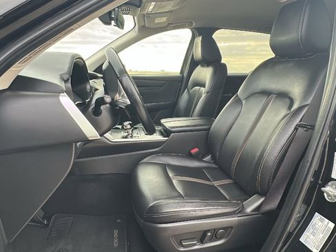 Used 2024 MAZDA CX-90 3.3 Turbo w/ Select Package AWD/4WD image 4