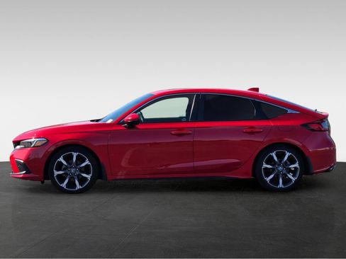 Used 2022 Honda Civic Sport Touring image 9