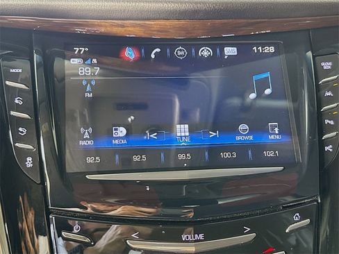 Used 2019 Cadillac Escalade Premium Luxury image 16