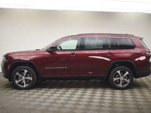 New 2026 Jeep Grand Cherokee L Limited AWD/4WD image 14
