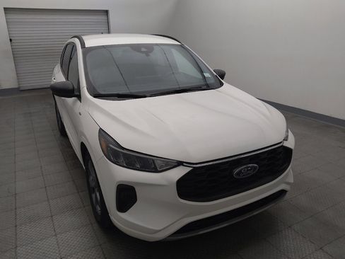 Used 2023 Ford Escape ST-Line w/ Tech Pack #1 FWD image 14