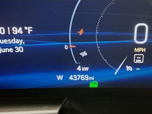 Used 2024 Cadillac Lyriq Tech RWD image 19