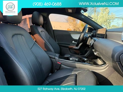 Used 2021 Mercedes-Benz CLA 250 image 21