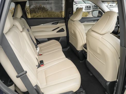Used 2024 INFINITI QX60 Luxe w/ Cargo Package AWD/4WD image 36