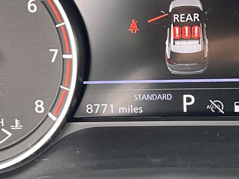 Certified 2025 Nissan Rogue SV FWD image 11