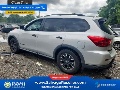 Used 2020 Nissan Pathfinder SL AWD/4WD image 3