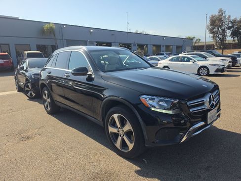 Used 2017 Mercedes-Benz GLC 300 w/ Premium 1 Package image 4