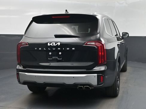 Certified 2024 Kia Telluride S w/ S Sunroof Package FWD image 28