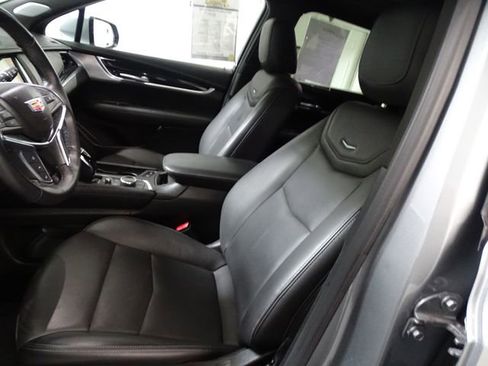 Certified 2024 Cadillac XT5 Premium Luxury AWD/4WD image 2
