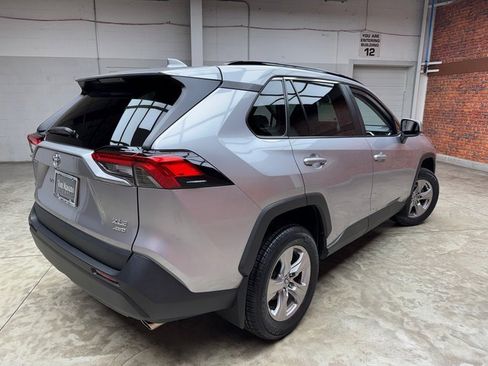 Used 2022 Toyota RAV4 XLE image 5