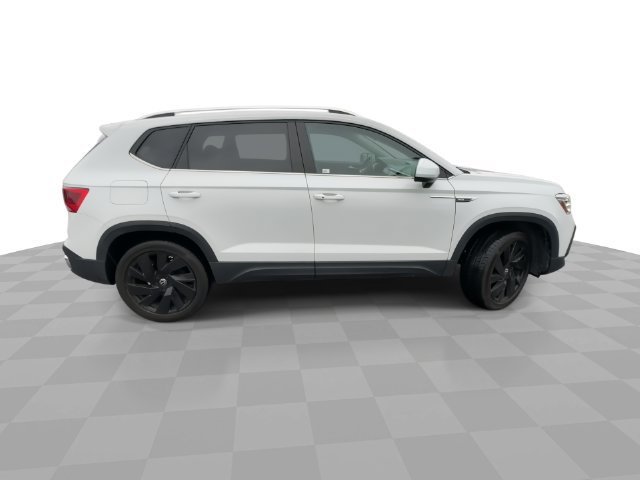 Used 2023 Volkswagen Taos SEL w/ Black Wheel Package AWD/4WD image 9