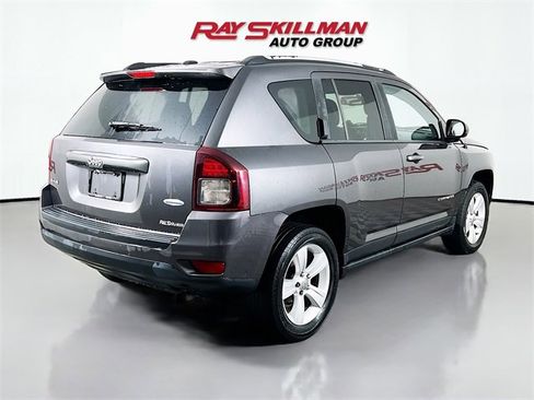 Used 2016 Jeep Compass Latitude image 7