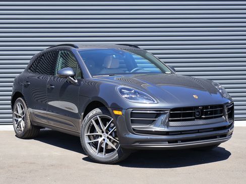 New 2026 Porsche Macan AWD/4WD image 7