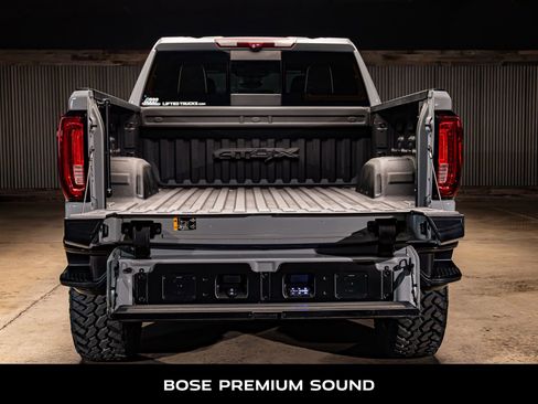 Used 2024 GMC Sierra 1500 AT4X AWD/4WD image 8