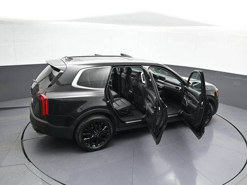 Certified 2022 Kia Telluride SX w/ SX Prestige Package AWD/4WD image 47