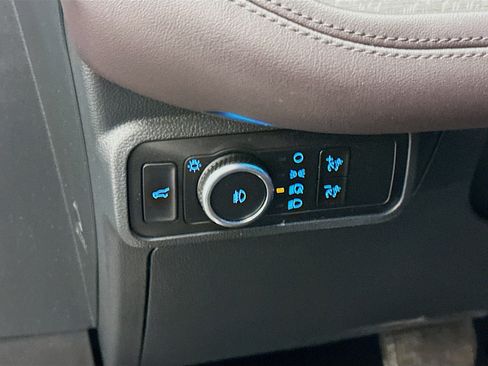 Used 2025 Ford Explorer Platinum w/ LUX Leather Package image 17