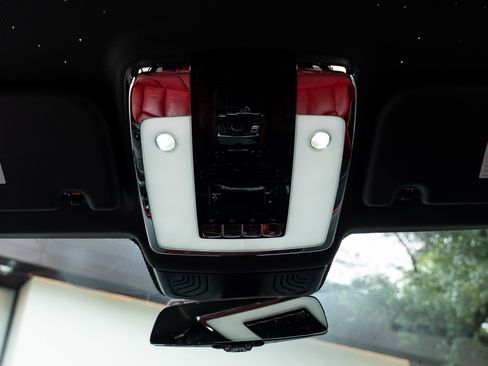 Certified 2023 Rolls-Royce Cullinan image 27