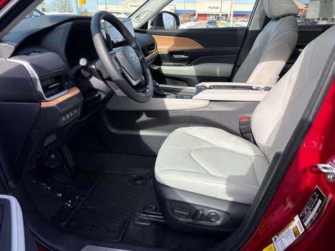 New 2026 Toyota Grand Highlander Limited image 11