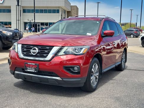 Used 2020 Nissan Pathfinder SL AWD/4WD image 8