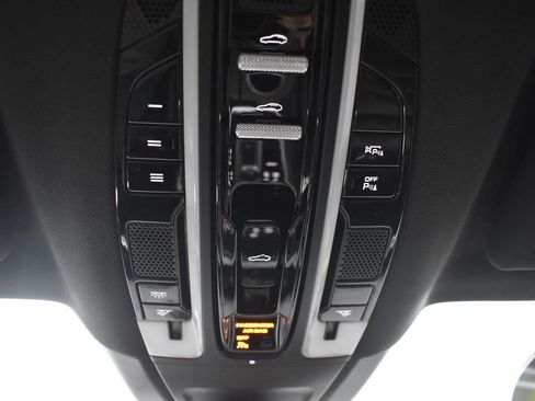 Used 2018 Porsche Panamera 4S AWD/4WD image 23