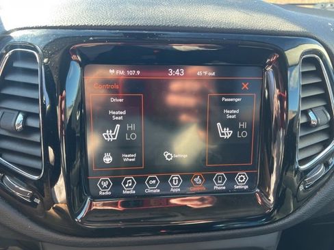 Used 2019 Jeep Compass Limited image 22