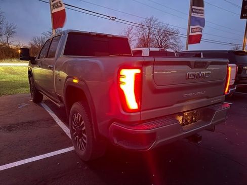 Certified 2024 GMC Sierra 2500 Denali Ultimate image 7