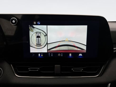 Used 2025 Chevrolet Equinox RS w/ Safety and Technology Package AWD/4WD image 16