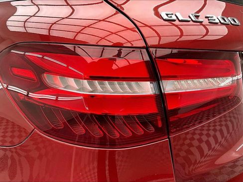 Used 2017 Mercedes-Benz GLC 300 4MATIC image 30