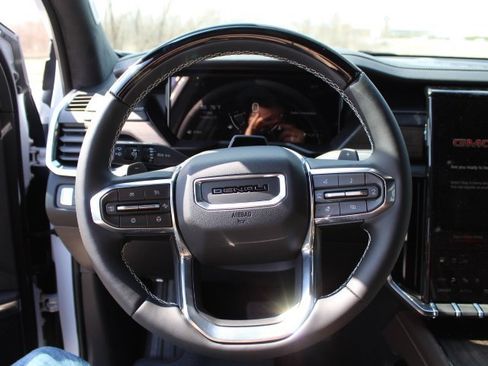 New 2026 GMC Acadia Denali Ultimate image 13