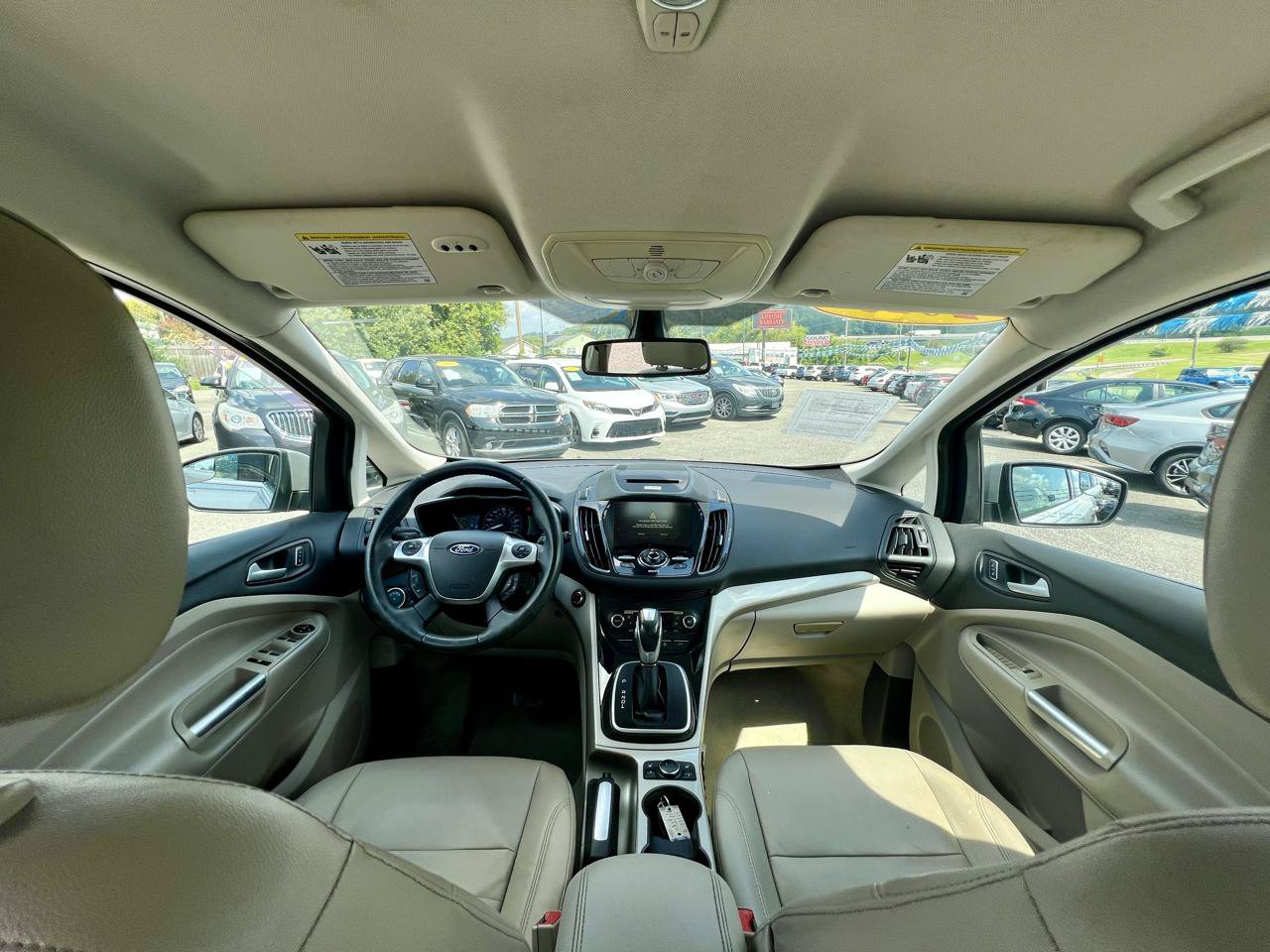 Used 2015 Ford C-MAX Energi SEL w/ Equipment Group 302A FWD image 18