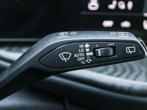 New 2025 Audi Q5 Premium image 31