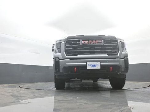 Used 2025 GMC Sierra 2500 AT4 w/ AT4 Premium Plus Package AWD/4WD image 35
