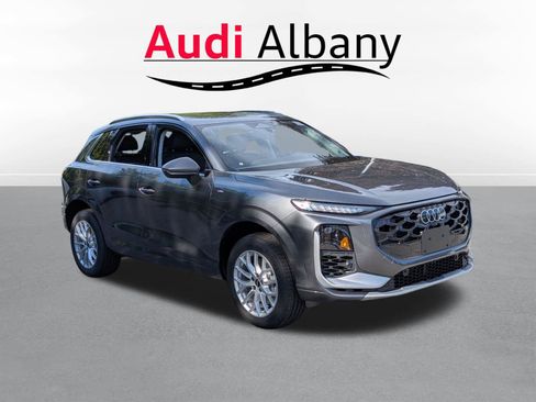 New 2026 Audi Q3 quattro 2.0T AWD/4WD image 2