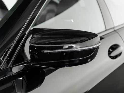 Used 2025 BMW M8 Competition image 19