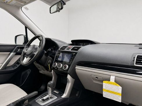 Used 2017 Subaru Forester 2.5i Limited AWD/4WD image 39