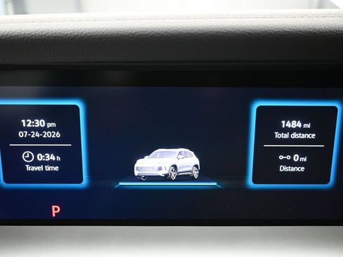 Used 2025 Volkswagen Tiguan SE R-Line FWD image 17