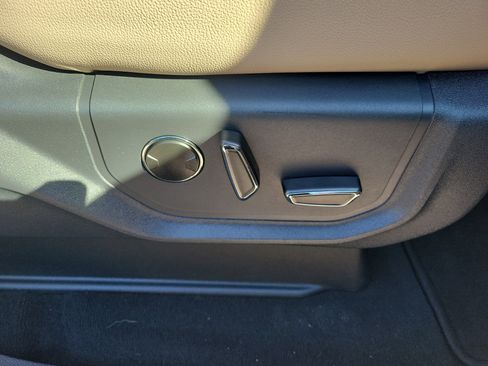 Used 2024 Ford Expedition Max Limited image 9