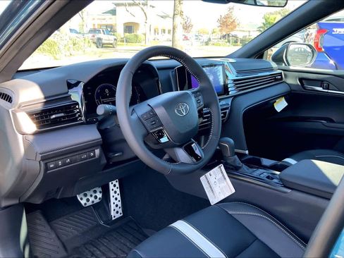 New 2026 Toyota Camry SE image 8