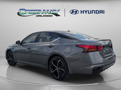 Used 2024 Nissan Altima 2.5 SR FWD image 6