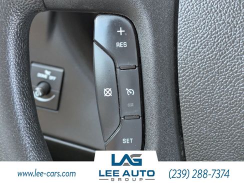 Used 2022 Chevrolet Express 3500 Extended w/ Driver Convenience Package RWD image 21